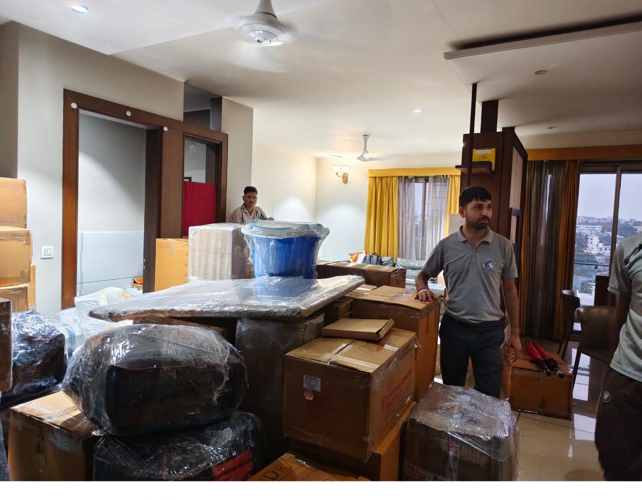 Shekhawat Packers and Movers Hubli - professional packing team at work